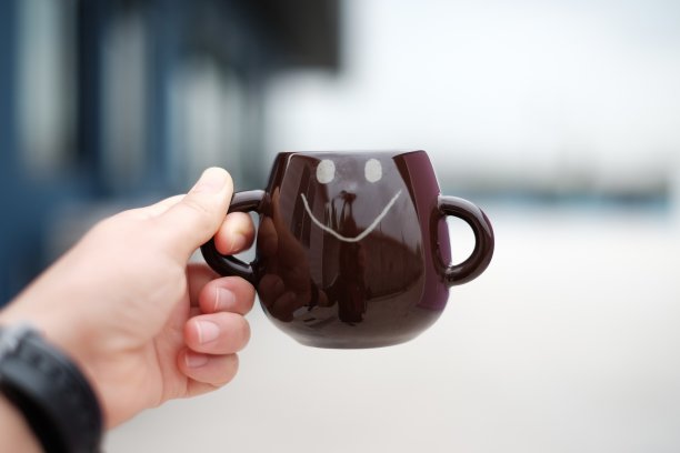 微笑杯图片下载