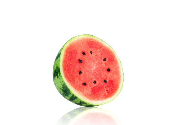 白色背景上孤立的西瓜片。图片下载