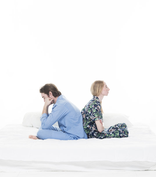 他们的关系出现了问题图片下载