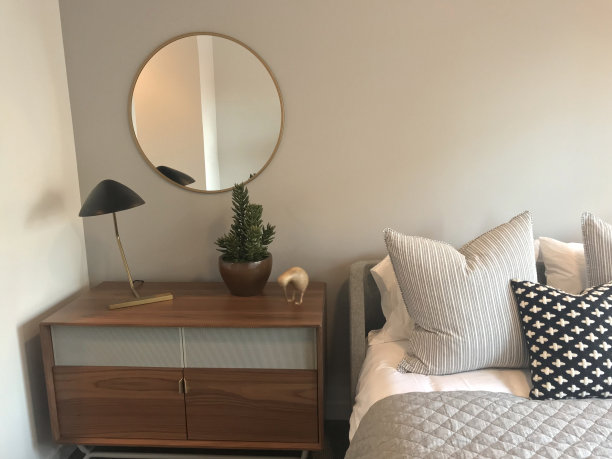 主人的床上图片下载