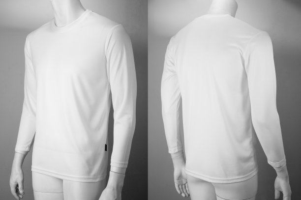 白色素色长袖棉质t恤在人体模型上，前后视图孤立在白色上图片下载