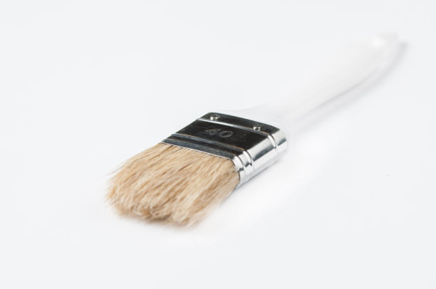 油漆刷隔离在白色背景上。副本的空间。图片下载