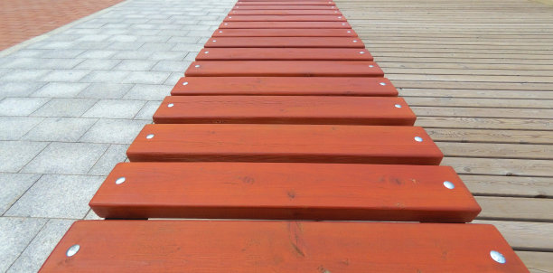 抽象，木材和混凝土的共生。图片下载