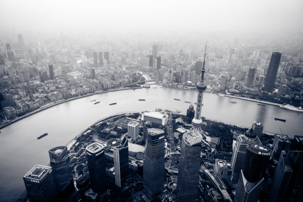 夕阳下的上海天际线图片下载