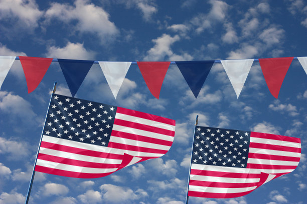 三角旗的花环美国的国家节日图片下载