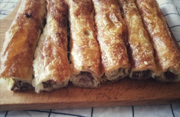 波斯尼亚尿图片下载