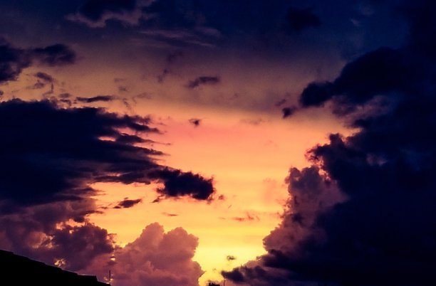 太阳和云图片下载