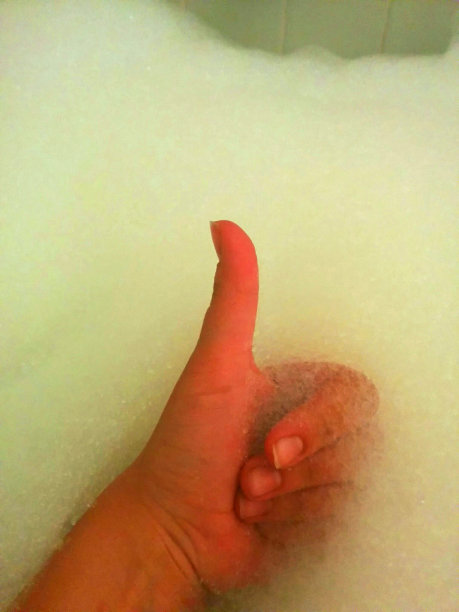 竖起大拇指图片下载