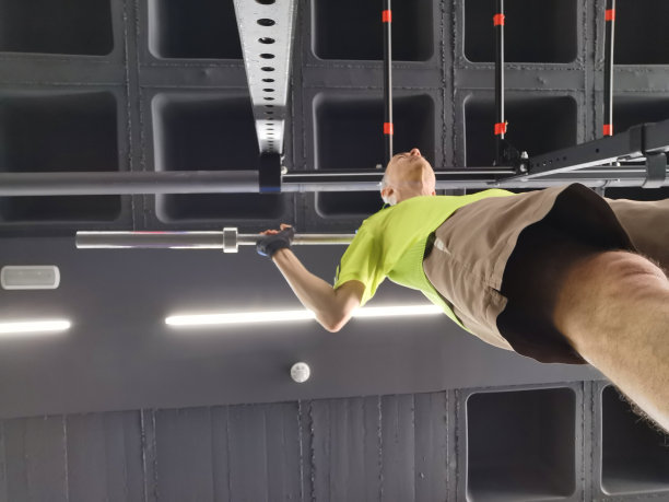 力量训练图片下载