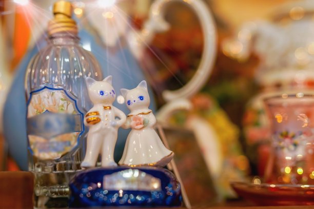 穿着婚纱的娃娃图片下载