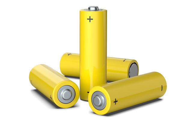 一组黄色AA大小的电池隔离在白色，3D渲染。图片下载