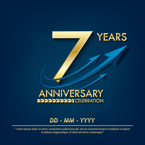 七周年庆典会徽。周年纪念优雅的金色标志与蓝色的箭头丝带在蓝色的背景。矢量插图模板设计的庆祝问候和邀请卡图片下载