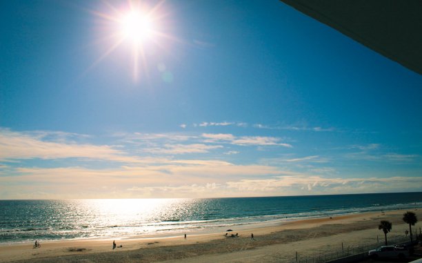 海滩早上视图图片下载