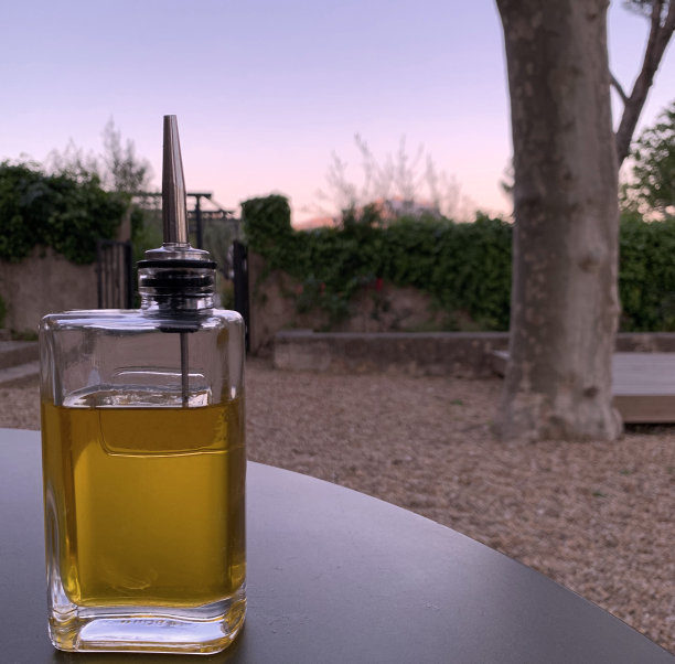 橄榄油图片下载