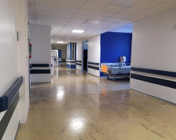 现代化医院的空走廊图片下载