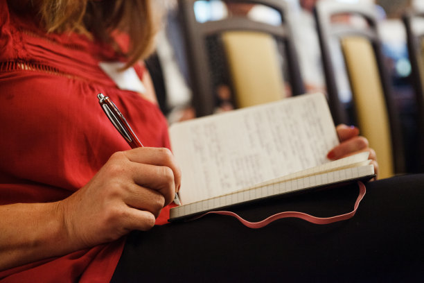 写在纸上图片下载