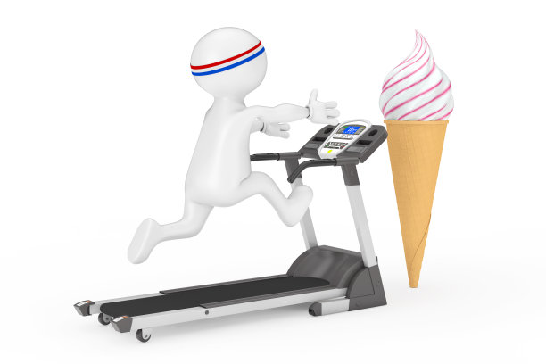 健康的概念。跑步者沿着跑步机跑，并达到软冰淇淋在华夫脆皮冰淇淋蛋卷图片下载