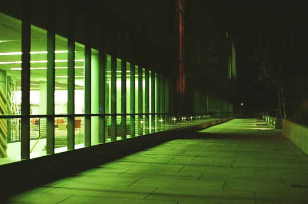 夜间人行道图片下载