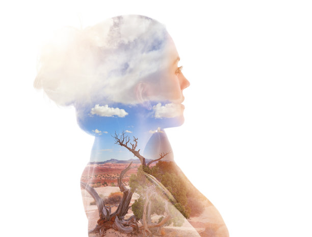 犹他州圣拉斐尔斯韦尔的一名年轻女子多次曝光。Saltwash忽略。图片下载