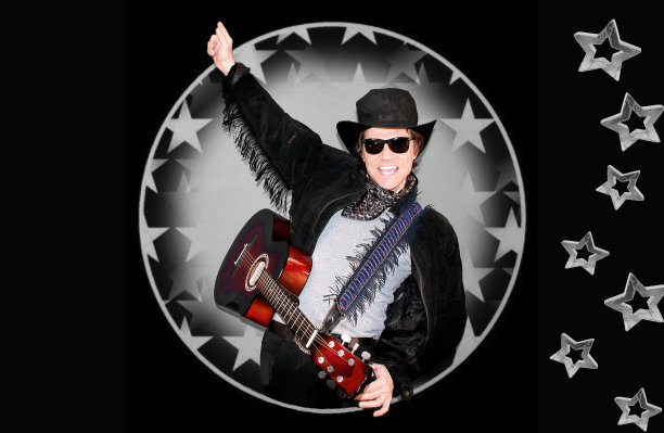 酷酷的乡村歌手和吉他手戴着一顶带原声吉他的帽子，微笑着欢迎黑色的圆框和银色的星星。图片下载