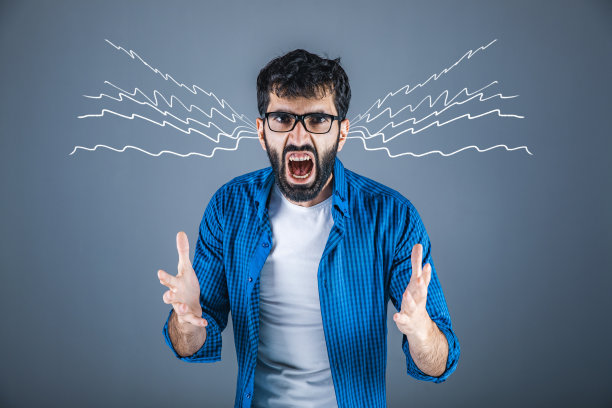 生气的人喊图片下载