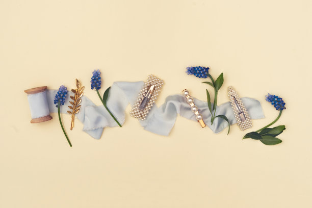 平铺构图美观新潮的配饰图片下载