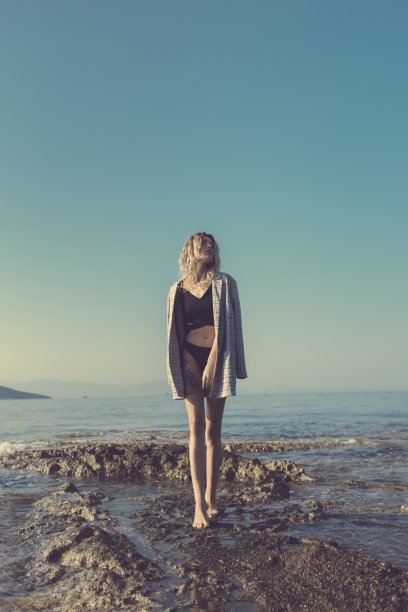 潮人的金发图片下载