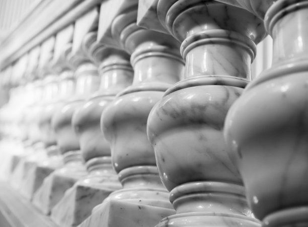 白色大理石栏杆。抽象的图片图片下载