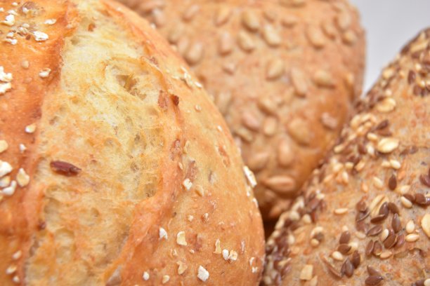 新鲜谷物卷的特写图片下载