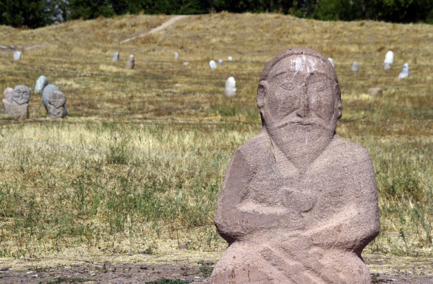 吉尔吉斯斯坦的古代石雕图片下载