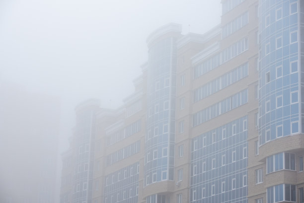 雾期多层住宅图片下载
