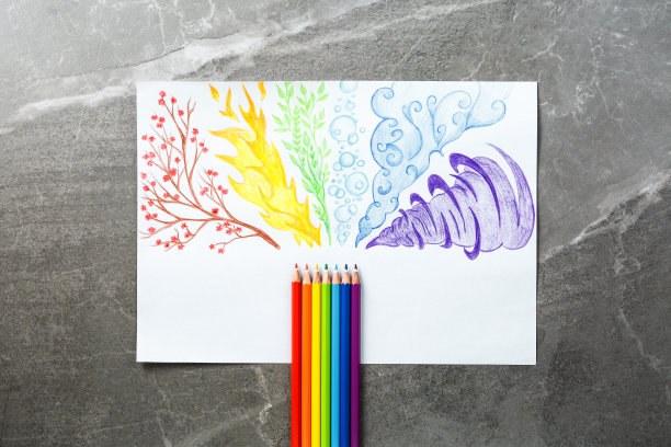 彩色铅笔画彩虹烟。平躺图片下载