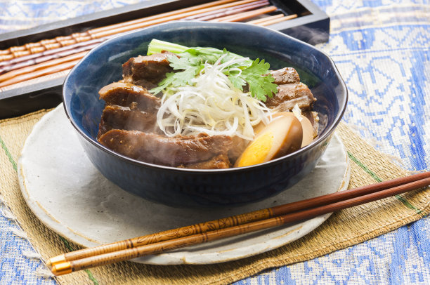 Tonbourou(中国式炖猪)图片下载