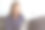 呼叫中心服务。客户支持或销售代理的照片。帮助电话接听和电话营销。女性来电者或前台接线员。为一些文字，广告或口号复制空间。图片下载