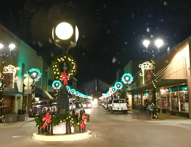密苏里州吉拉多角大街上的圣诞节图片下载