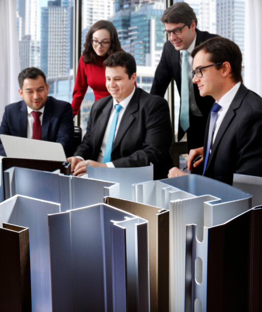 建筑师和高管在开会，建筑图片下载