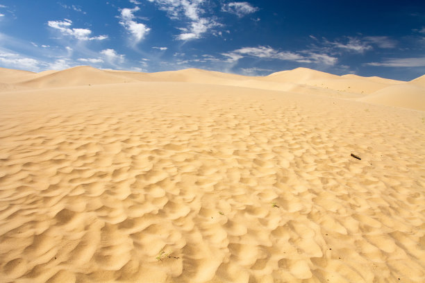 沙漠中的巨大沙丘，美丽的沙丘结构，适合摄影师和旅行者，蒙古图片下载