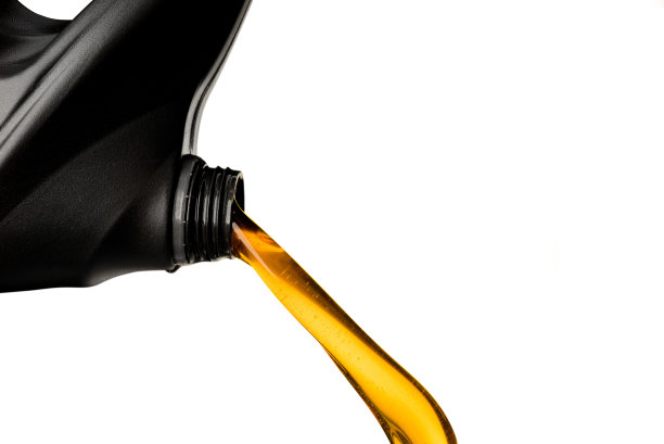 汽车燃油从瓶中隔离在白色背景润滑发动机输送对象设计图片下载