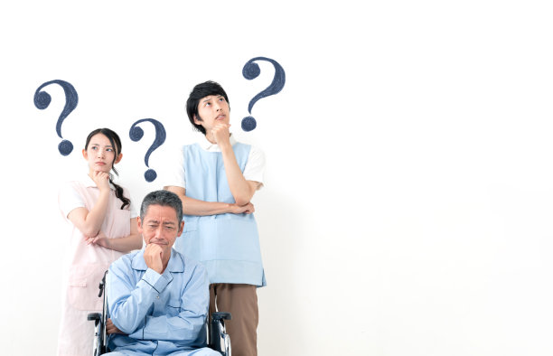 想着老人和看护者。保健工作人员的概念。图片下载