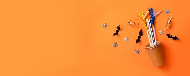 概念:不给糖就捣蛋。万圣节派对贺卡模型与复制空间。图片下载