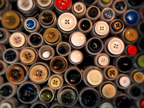 收集旧的老式按钮图片下载