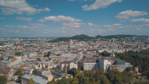 空中城市利沃夫，乌克兰。欧洲城市。古欧洲城市的中部图片下载