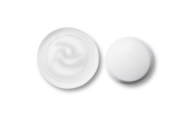 化妆品空白标签模型白色奶油瓶俯视图，奶油在开放的锅-剪切路径图片下载