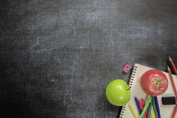 教育背景。图片下载