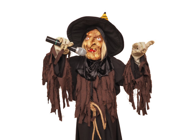 被孤立在白色背景下的可怕女巫。万圣节的概念图片下载