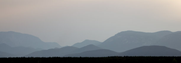美丽的山景图片下载