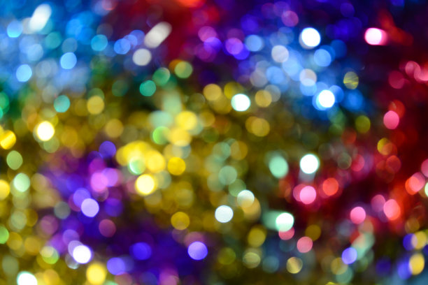 散景。节日的背景。圣诞灯。闪闪发光。散焦蓝宝石。新年的背景。节日的壁纸。眨眼。狂欢节。金属丝。散景复古风格照片。图片下载