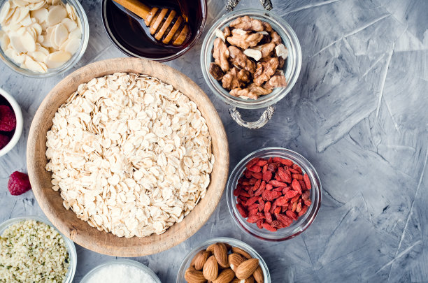 自制格兰诺拉麦片的配料图片下载