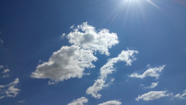 天空中云的图像图片下载