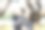 一个日本家庭在一起散步图片下载